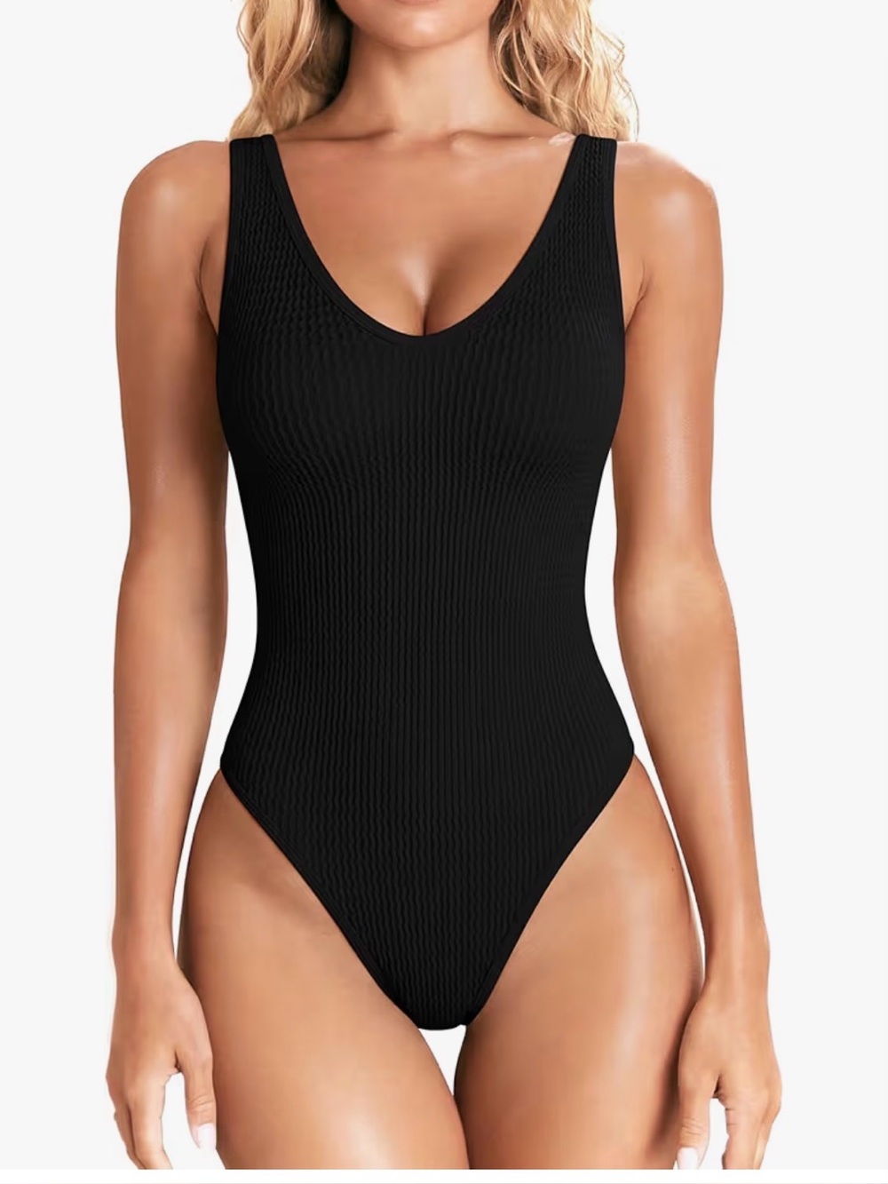 OQQ V-neck bodysuit. Black.